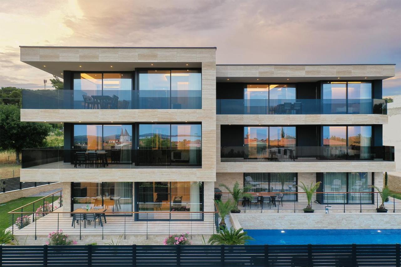 Boutique Apartments Kristo メドゥリン エクステリア 写真